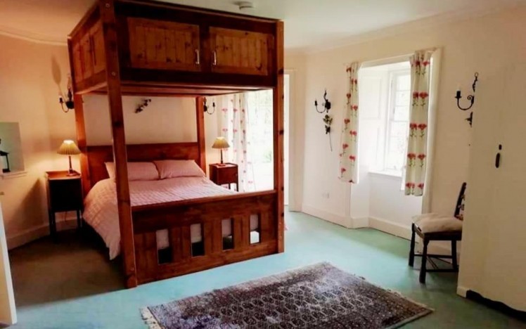 FMN Bedroom cottage pic 5