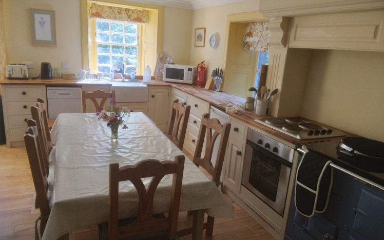 estate cottage picture 2